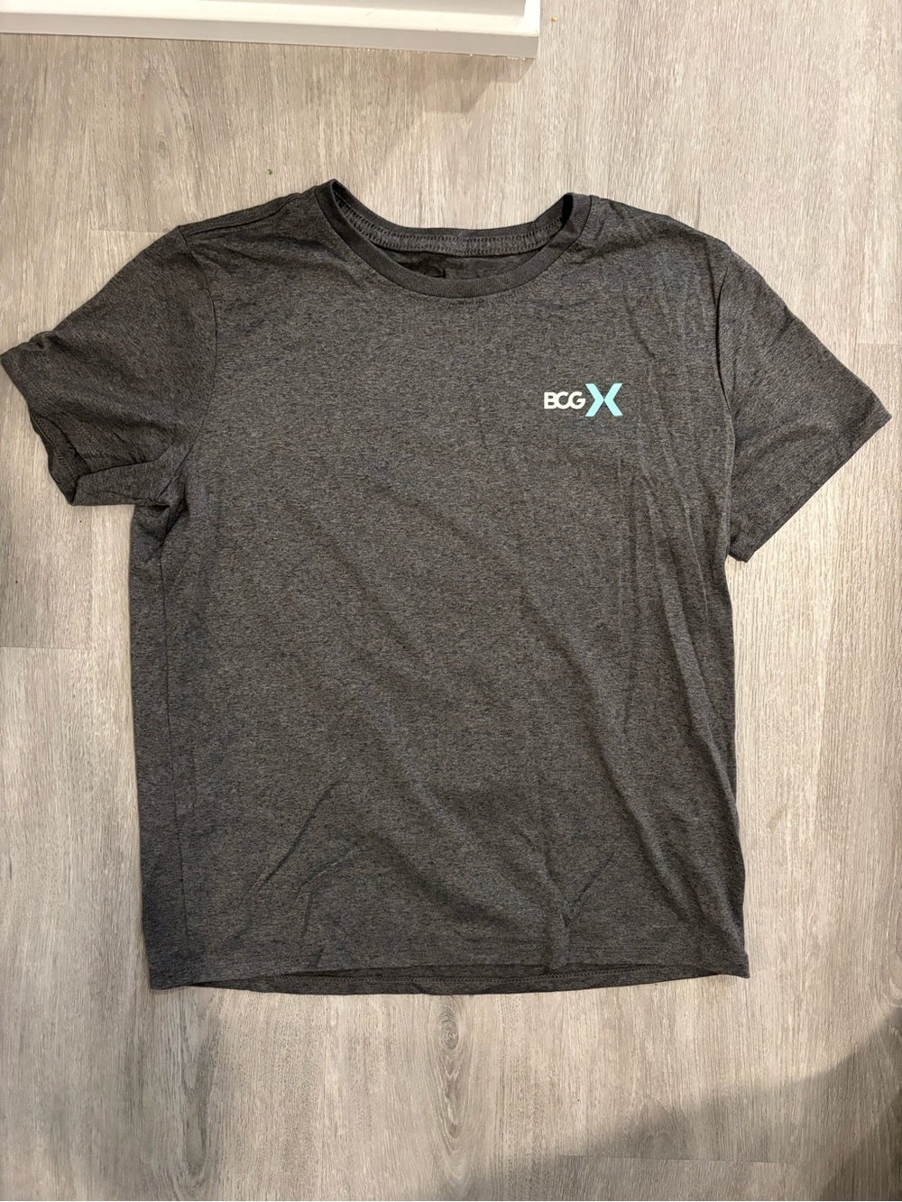 NEVER WORN Women’s Nike Charcoal Heather Logo Tee